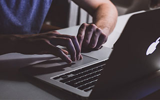 爱游戏体育官方在线-“传感器与图像识别的双重护航——裁判判罚更科学、更公平的技术路径”